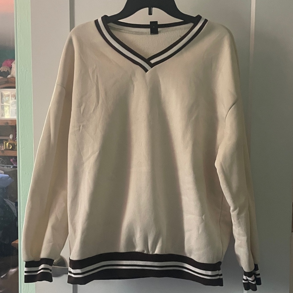 SHEIN Cream V-Neck Sweatshirt with Brown Trim